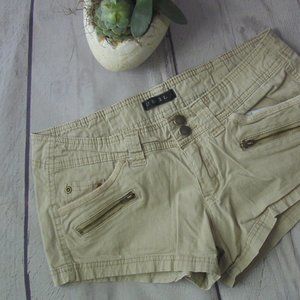 * SOLD*Ladies Shorts -UK2LA Size 5